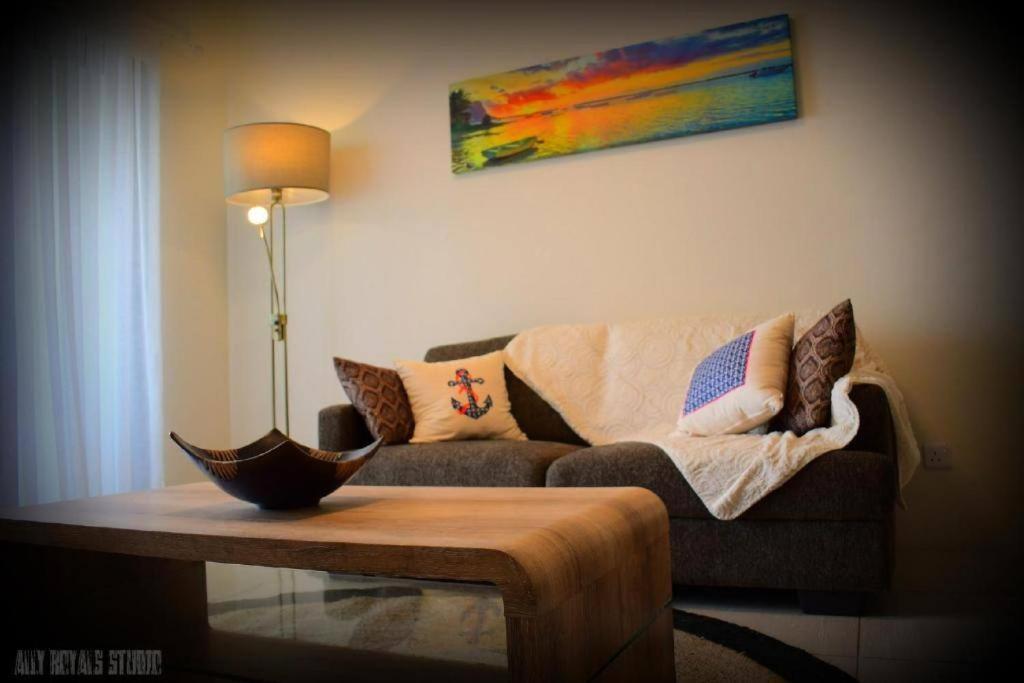 Modern And Cosy Condo: Westwood Apartments Flic-en-Flacq Exterior foto